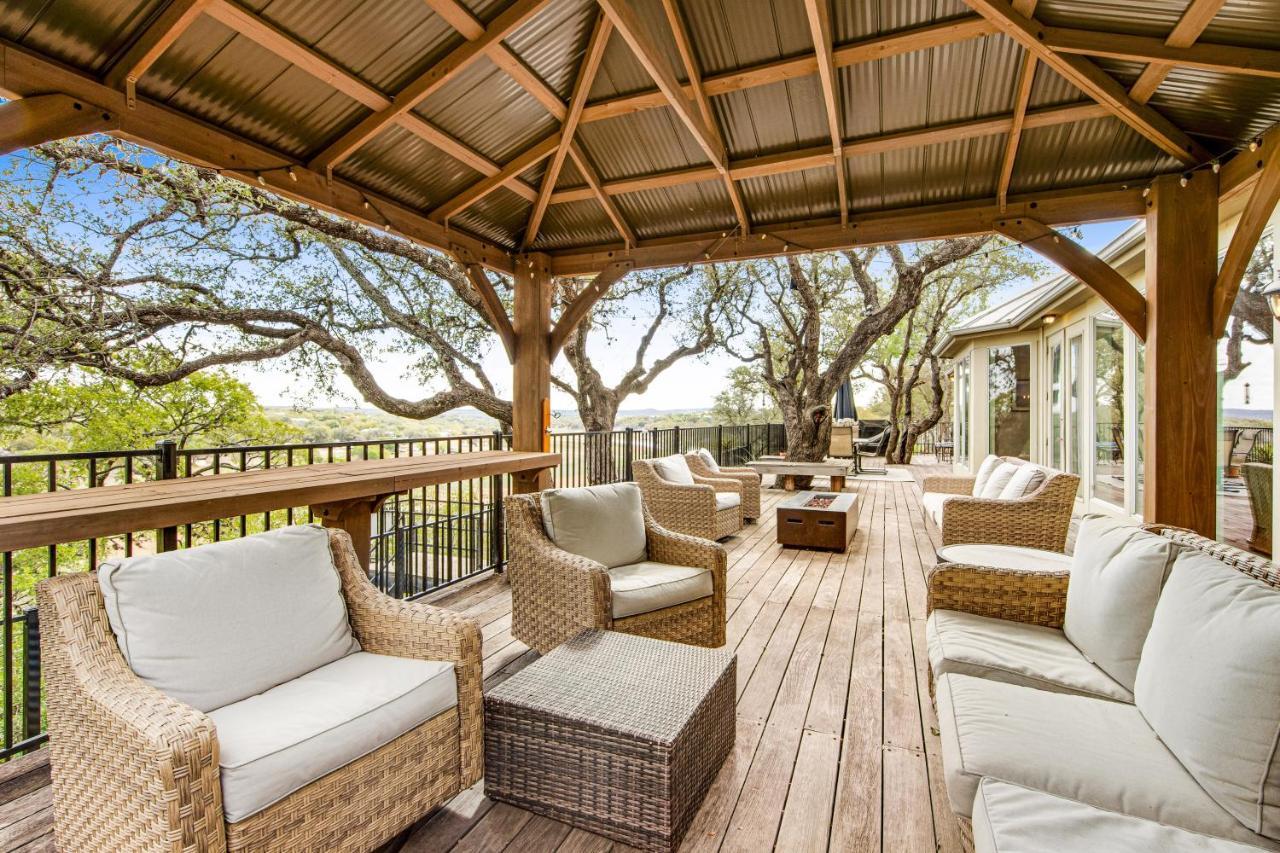 Cliff Side Oasis Villa Spicewood Exteriör bild