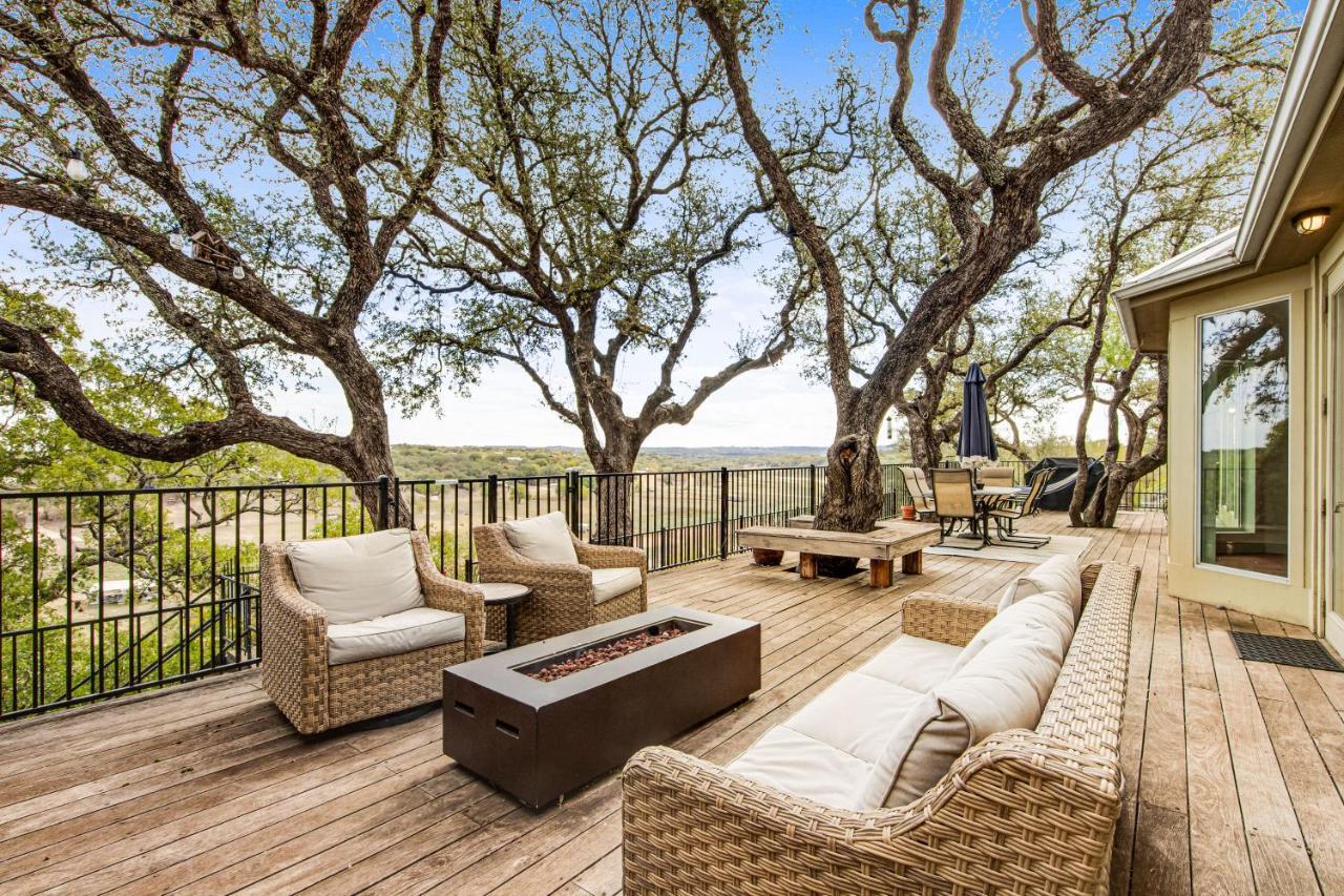 Cliff Side Oasis Villa Spicewood Exteriör bild